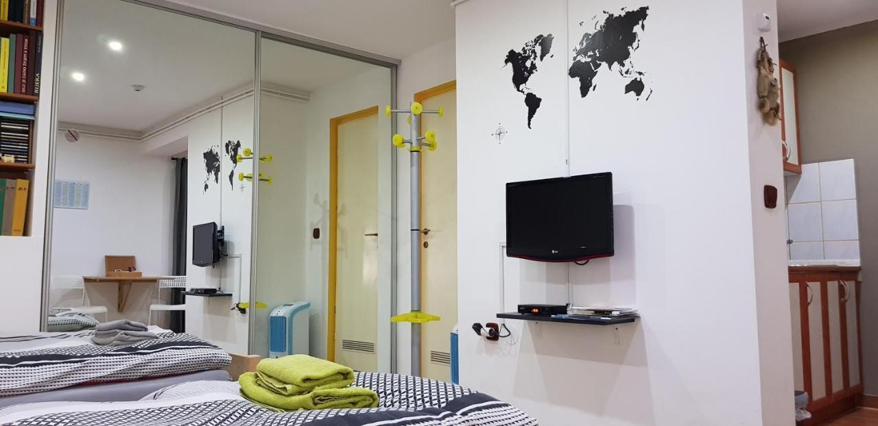 Apartman I Studio Apartman Majoli Kukuljanovo エクステリア 写真